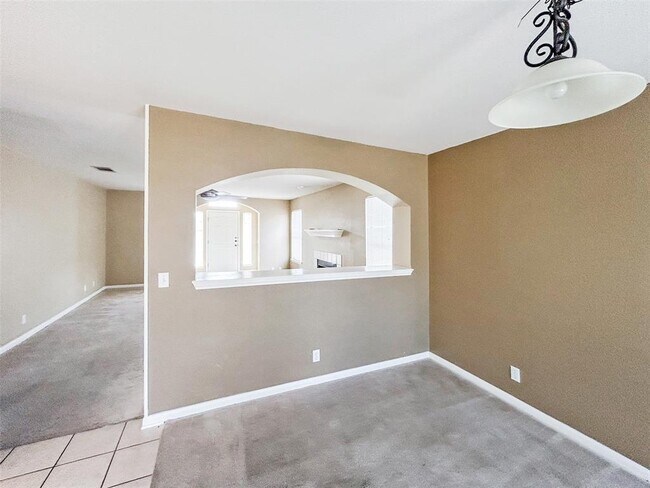 Building Photo - 904 Pecos Cove