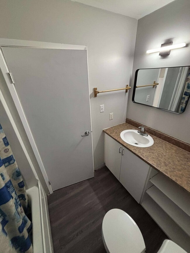 Photo du bâtiment - 523-523 Prince St