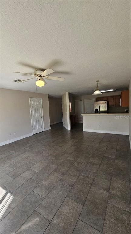 Foto del edificio - 580 Cresting Oak Cir