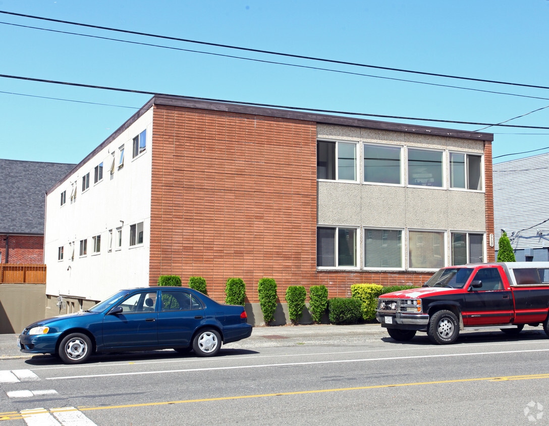 Building Photo - 7707 24th Ave NW