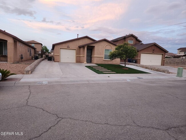 Building Photo - 2604 Steffi Graf Dr