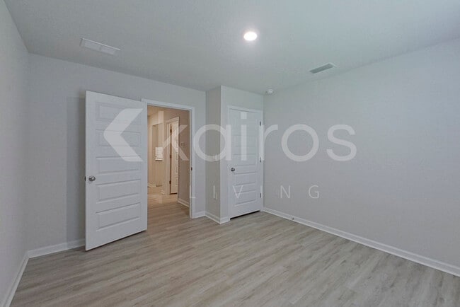 Building Photo - 4698 Malay Cir