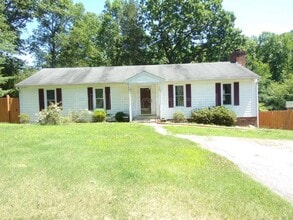 Building Photo - 2605 Seacliff Cir
