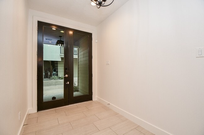 Building Photo - 4702 Austin St