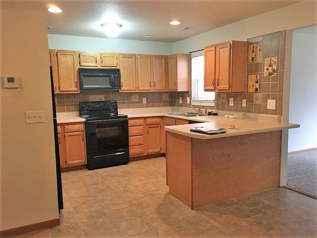 Building Photo - 16868 Hurricane Ln
