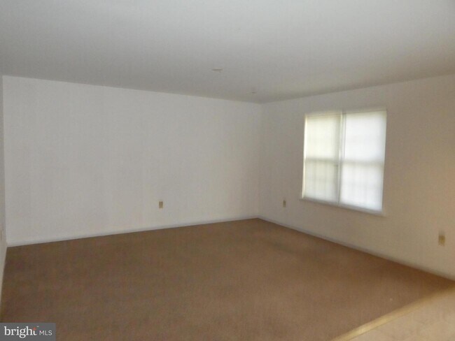 Building Photo - 508 Fairnest Ct