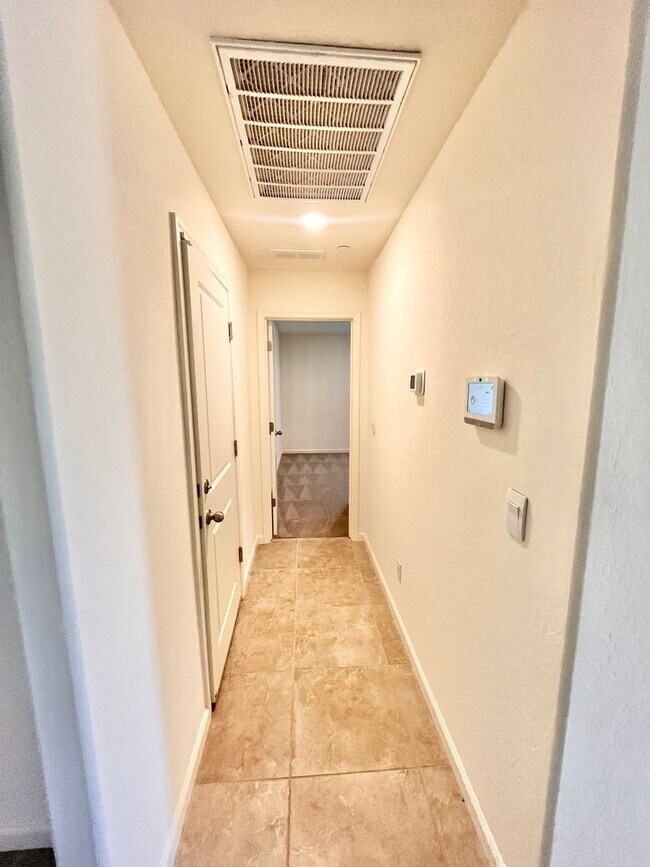 Foto del edificio - Spacious 4 Bedroom Home  – Solar & Pest Co...