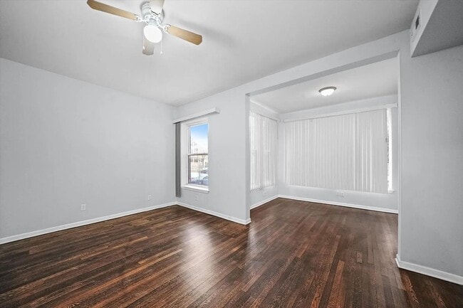 Foto del edificio - 6039 S Michigan Ave