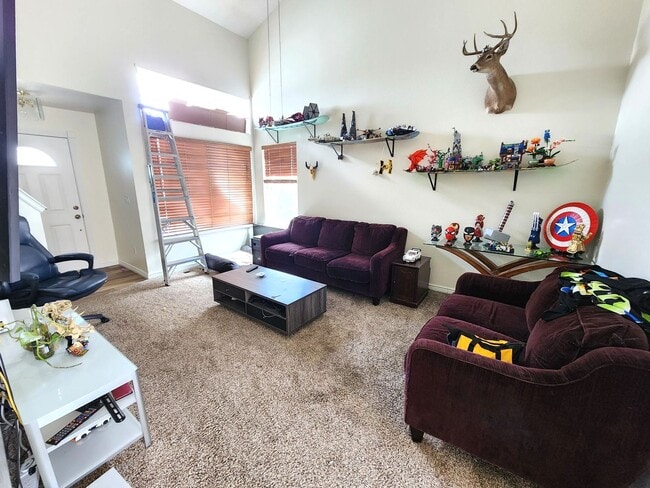 Building Photo - Two-Story Stetson Hills Home