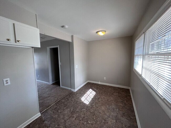 Foto del edificio - 208 Von Dale Dr