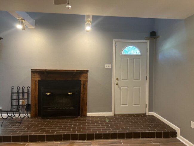 Foto del edificio - 12817 Country Ridge Ave