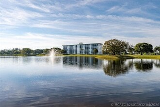 Building Photo - 3091 N Course Dr