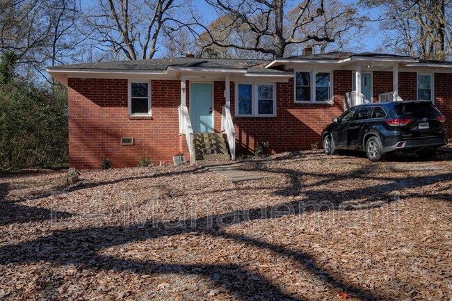 Building Photo - 32 Bagwell Cir