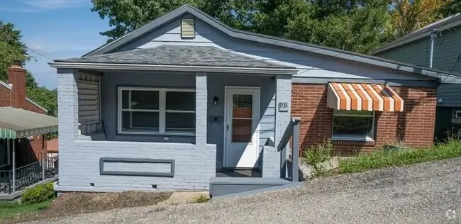 Building Photo - 931 Hilltop St
