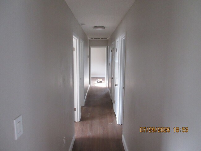 Foto del edificio - 4642 S Terry Ave