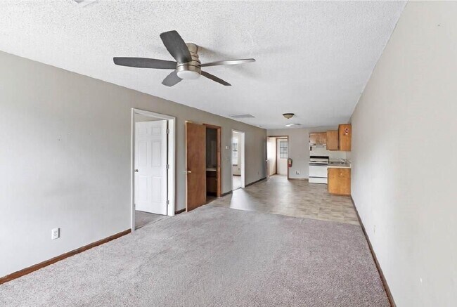 Building Photo - 124 Evergreen Trail SE