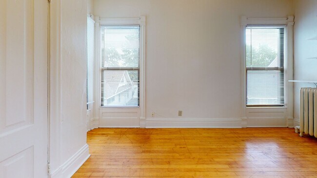 Foto del edificio - 1120-1122 4th St SE