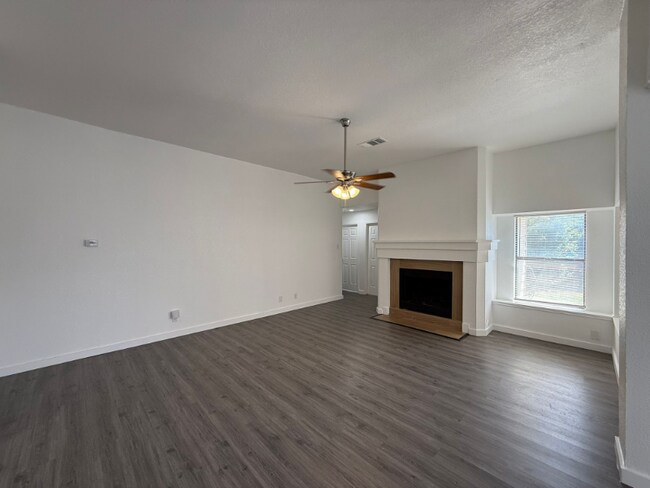 Building Photo - 7230 Grassy Trail