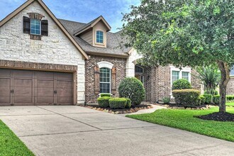 Building Photo - 7810 Oak Moss Dr