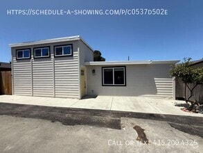 Building Photo - 727 2nd St
