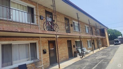 Building Photo - 29 N Hillside Ave