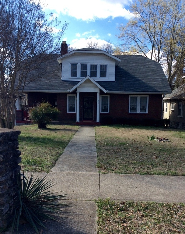 Primary Photo - 917 Bradford Ave
