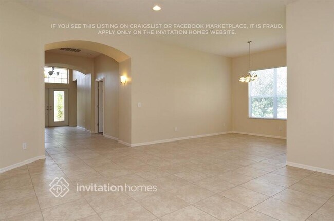Building Photo - 6034 39th Ct E