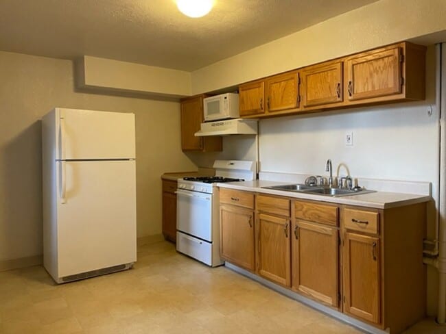 Building Photo - Southwest