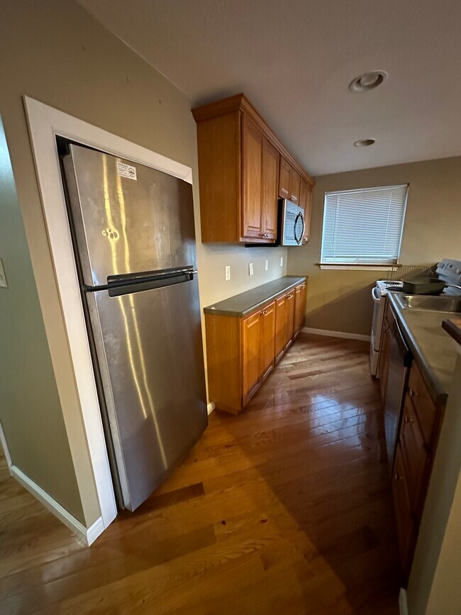 Kitchen - 136 Clairton Blvd Apartments