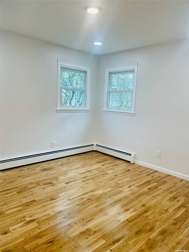 Building Photo - 1146 Slabey Ave