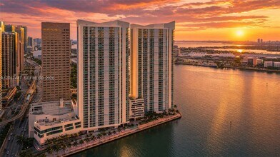 Building Photo - 325 S Biscayne Blvd