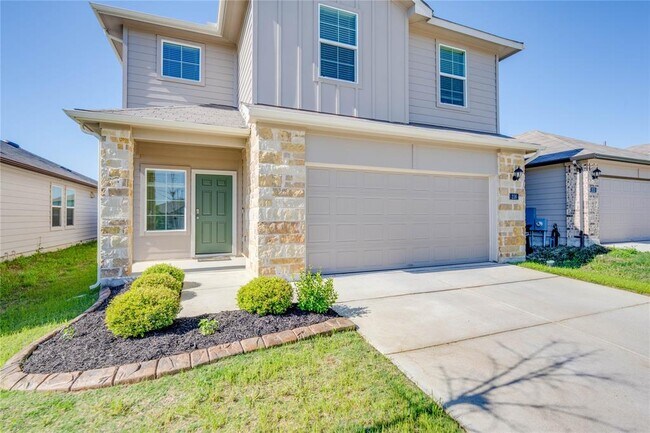 Foto del edificio - 216 Skipping Stone Ln