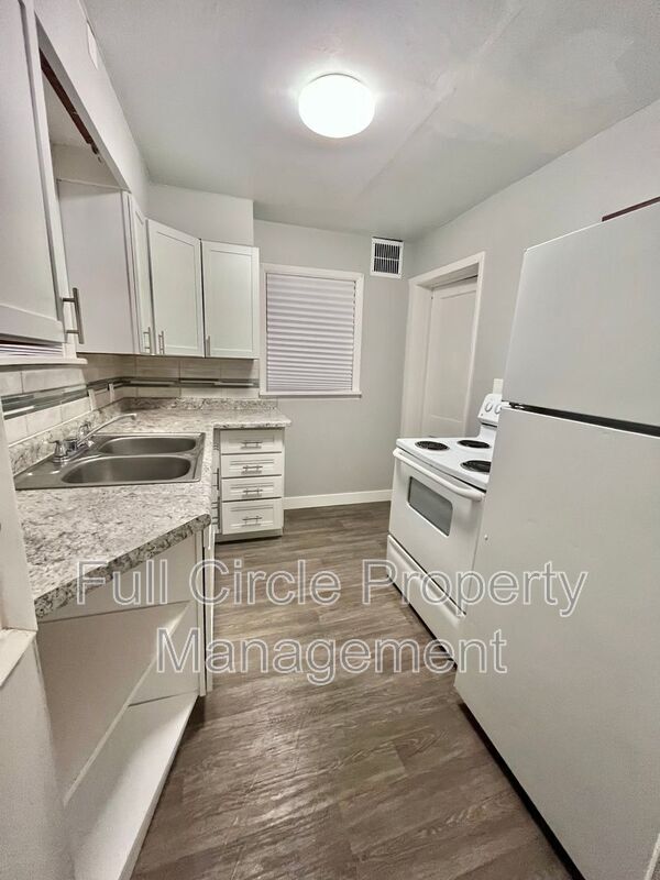 Foto del edificio - 2577 Ida St