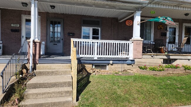 Foto del edificio - 754 Easton Rd