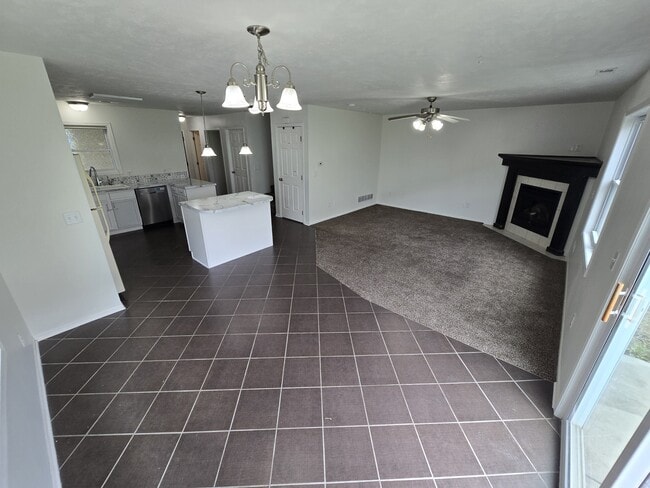 Building Photo - 3612 McLaughlin Dr