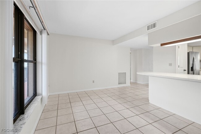 Building Photo - 4019 SE 20th Pl