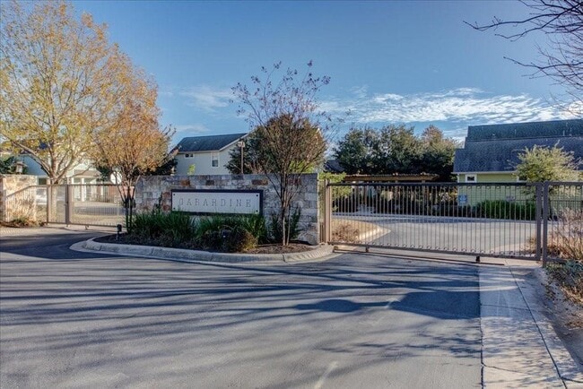 Foto del edificio - 12212 Tawny Farms Rd