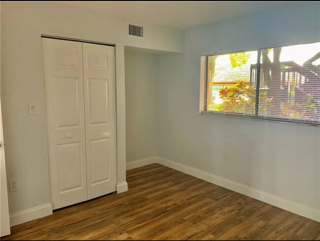 Foto del edificio - 2687 Sabal Springs Cir