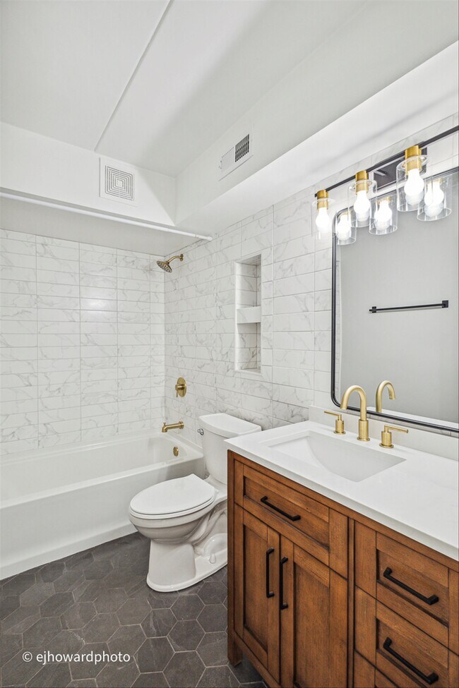 Foto del edificio - 9200 W 140th St