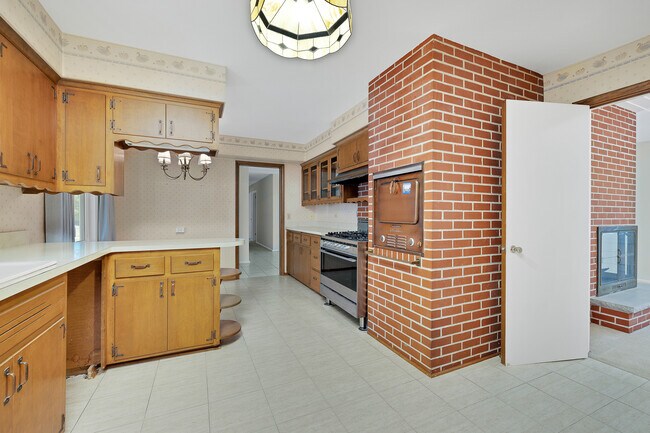 Foto del edificio - 4221 Dunberry Ln