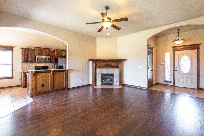 Foto del edificio - 12108 Chesterfield Ln