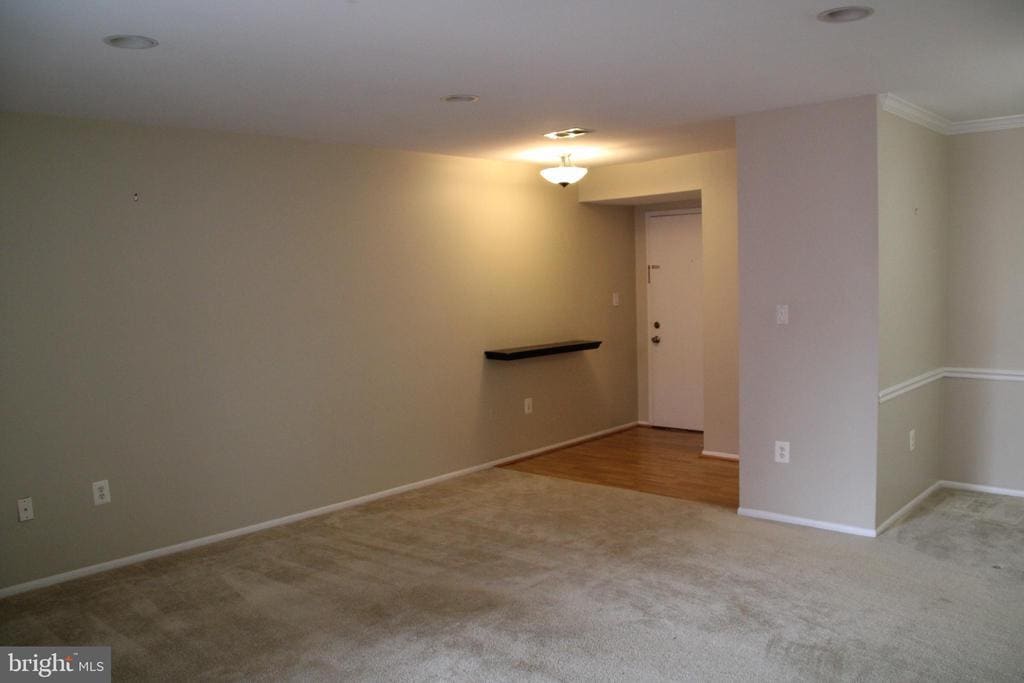 Foto principal - 8040 Needwood Rd