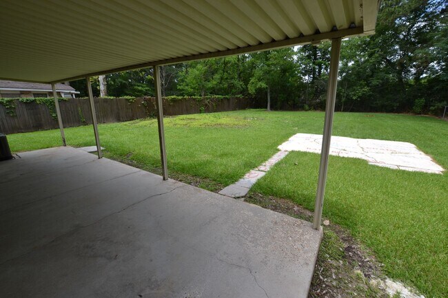 Building Photo - Must See!  Newly renovated, 3 bedroom, 2 b...