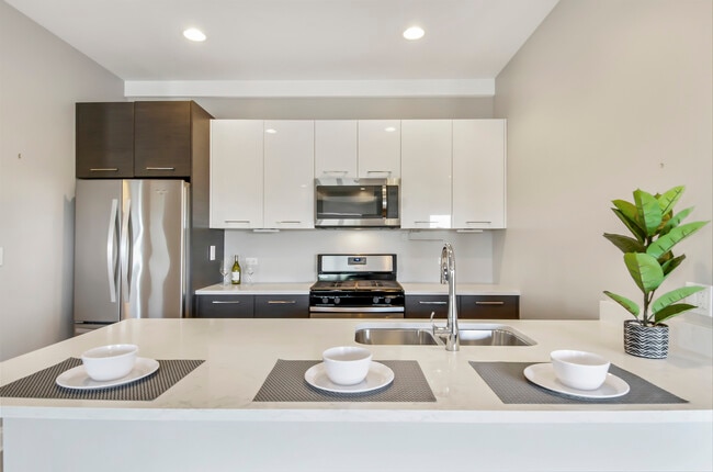 Foto del edificio - 833 Laurel Ave