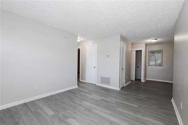 Foto del edificio - 2829 Belvedere Ln