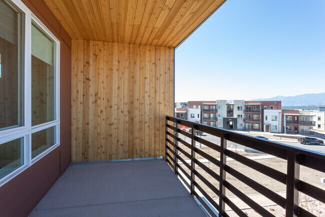 1BR, 1BA - 701 SF - FalconView