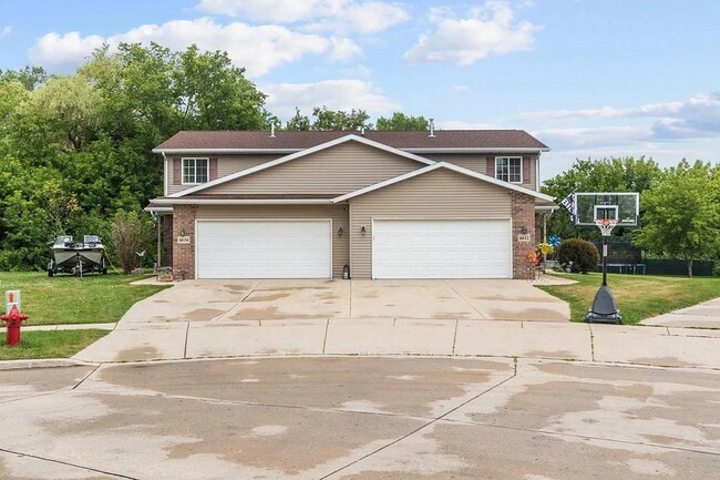 Foto del edificio - 4632/4634 Ridge Court - 4634