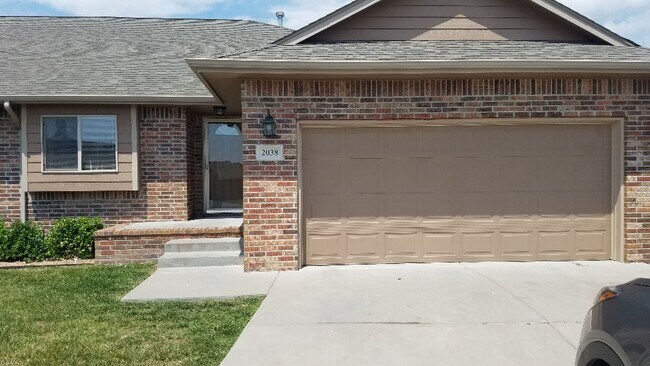 Foto del edificio - 2038 Harvest Ridge Ct