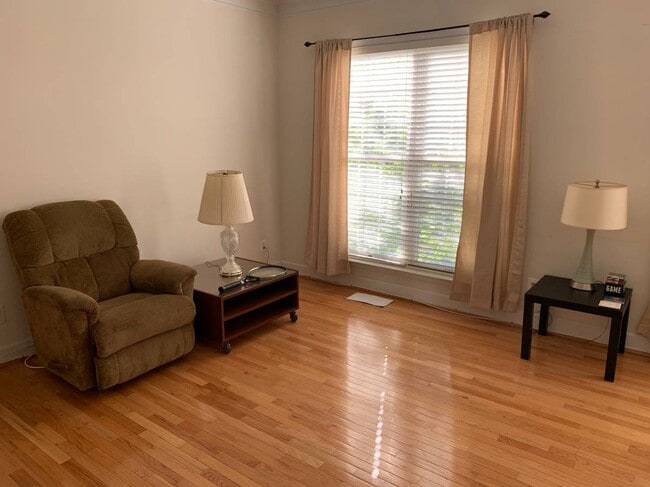 shared living room - 5995 Grand Pavilion Way