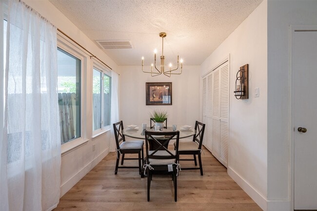 Building Photo - 12719 Ashford Knoll Dr